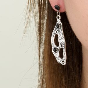 Wooden Style Silver Earrings w/ Black Stones